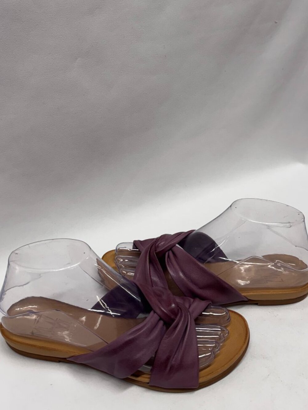 MIZ MOOZ BUTTERY RUCHED LEATHER SLIP-ON FLAT SANDALS VIOLET 37EU / 7US T-247